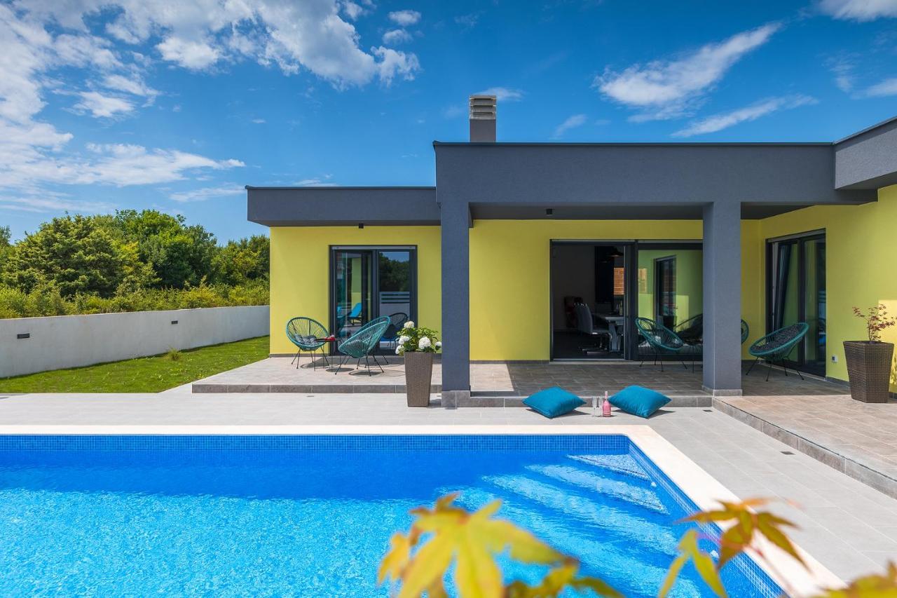 Kuca Za Odmor Ines Villa Пула Екстериор снимка