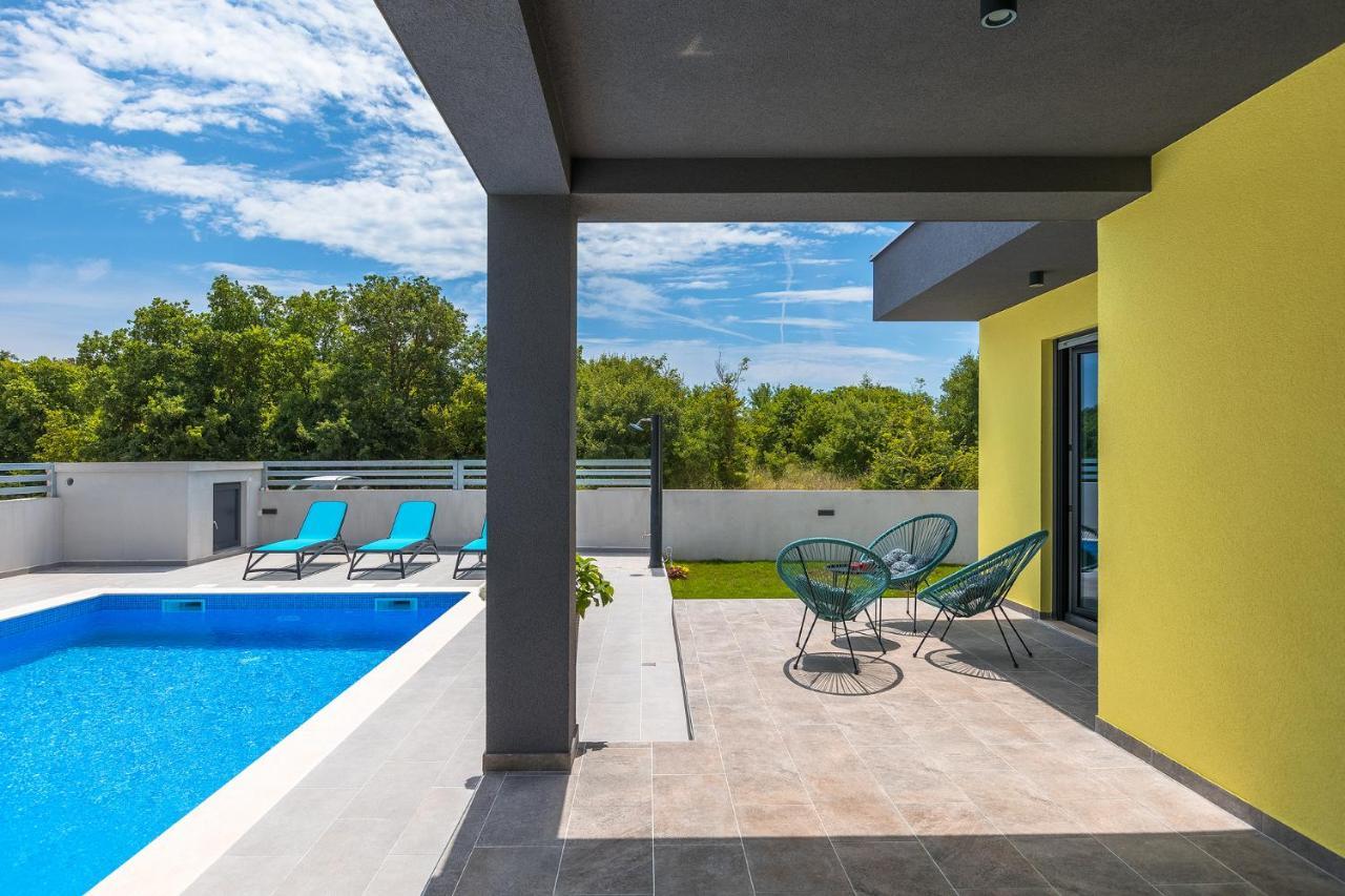 Kuca Za Odmor Ines Villa Пула Екстериор снимка