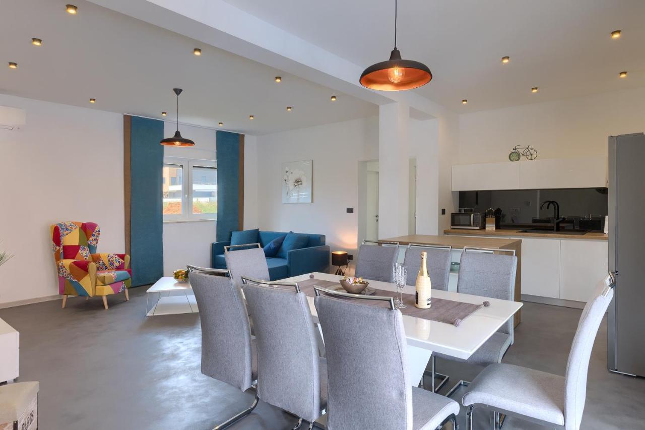 Kuca Za Odmor Ines Villa Пула Екстериор снимка